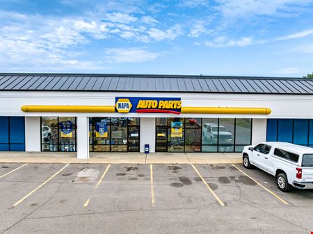 Pine Lake Shopping Center