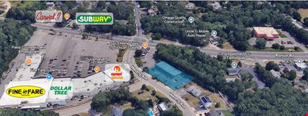 1,100 SF End Cap For Lease