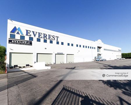 Industrial space for Rent at 655 S. Santa Fe Ave. in Los Angeles