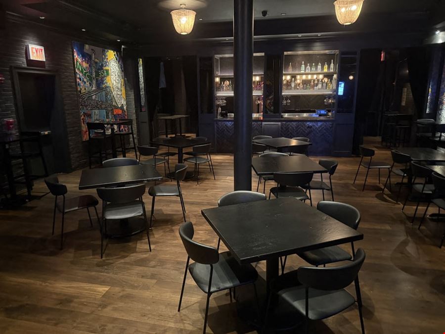 Black Tap Craft Burger & Beer-35th St - Black Tap - Lot 15