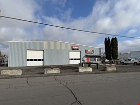 Claxter Warehouse With Yard
