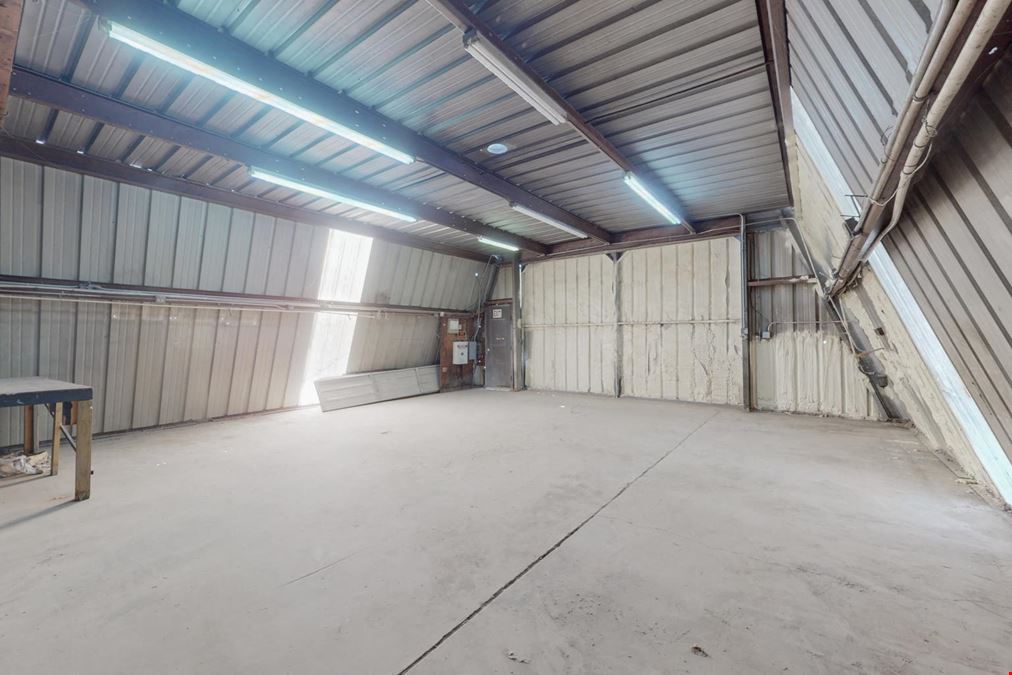 North Valley Contractors Yard with Warehouse