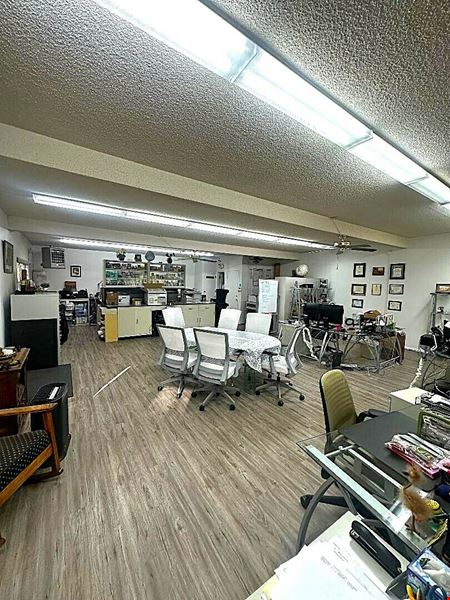 943-947 Manhattan Beach Blvd & 1137 Pine Ave