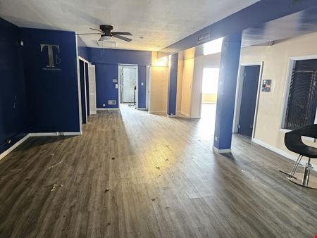 Loft Retail on Western Ave