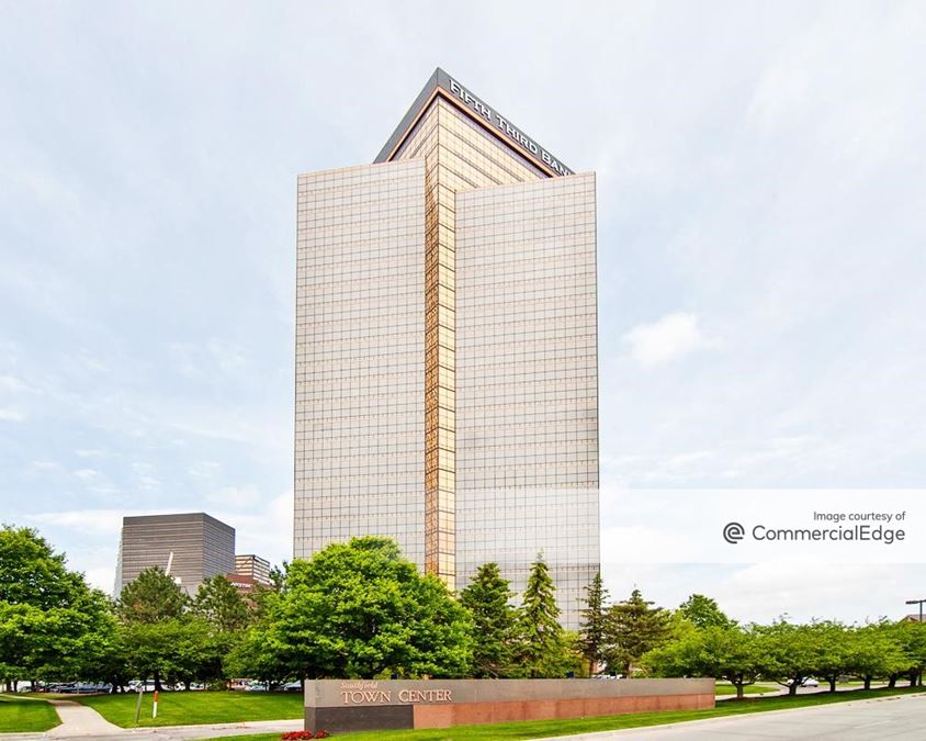 1000 Town Center