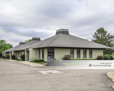 Commercial space at Courtyard Office Park in Southfield