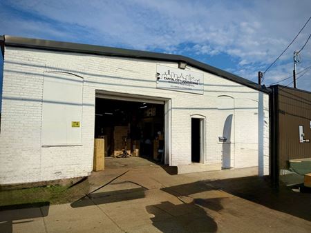 Industrial space for Rent at Warehouse in City of Lansing For Lease in Lansing