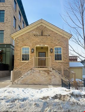 715 Genesee St
