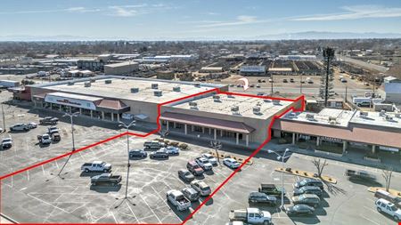 High Exposure Shopping Center Space off US-50