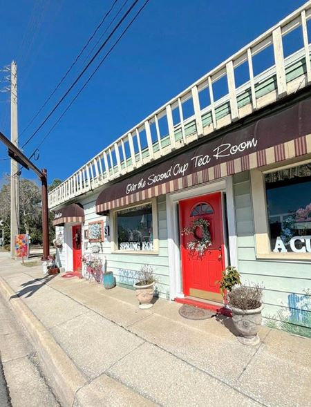 Retail space for Rent at 727 Kingsley Ave, Orange Park, FL 32073 in Orange Park