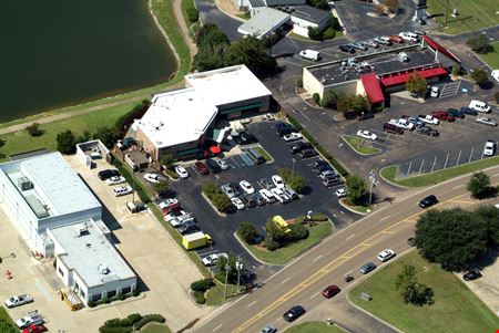 River Oaks Center - 3,240 SF Restaurant Space - Flowood MS