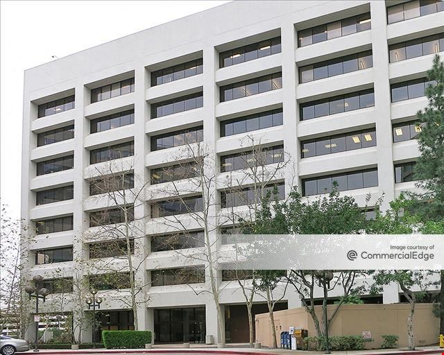 Glendale Gateway - 700 North Central Avenue