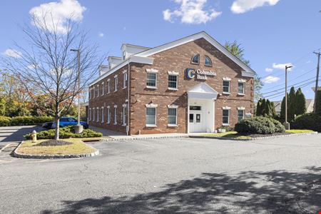 Cedar Grove Triple Net Retail Asset, Columbia Bank & Medical Space