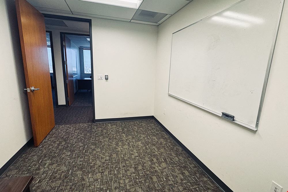 Workstyle Flexible Spaces - 4676 Admiralty Way