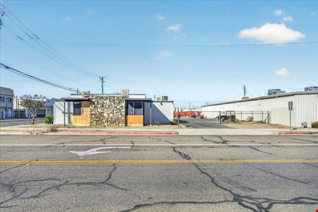 ±4,364 SF Freestanding Industrial Building + Large Yard Area - CA-41 Exposure