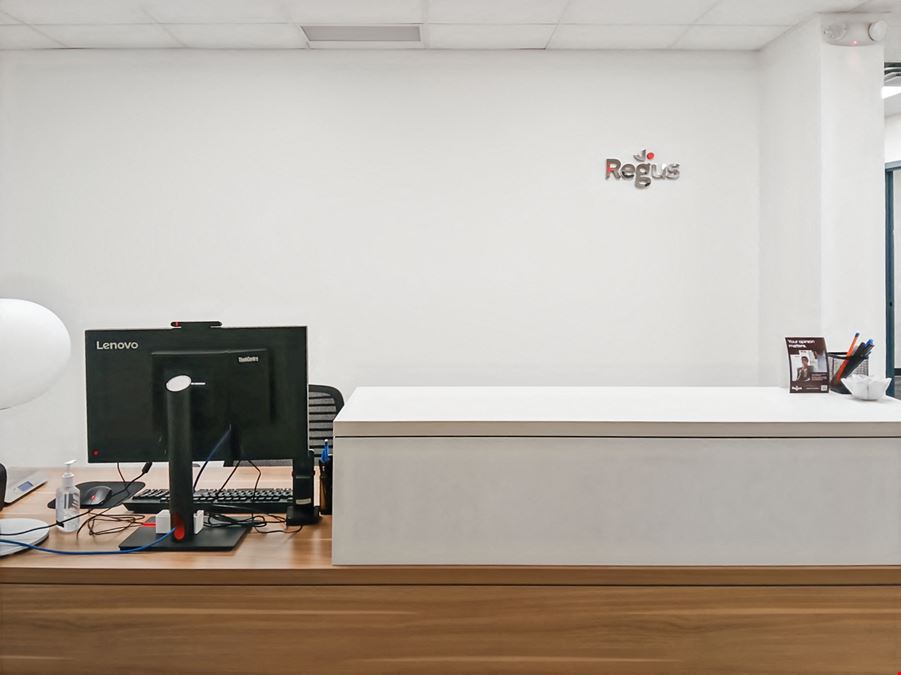Regus - Oklahoma City - N May Ave