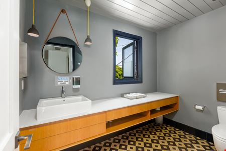 1746 Abbot Kinney Boulevard