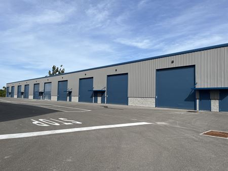 Industrial space for Rent at 16225/16235 Pine Ridge Rd in Fort Myers