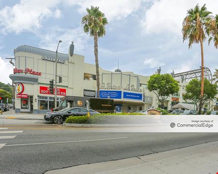 Retail space for Rent at La Reina Plaza in Sherman Oaks