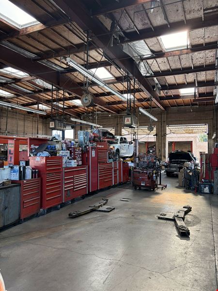 Huge 12 Bay Automotive Repair Shop for lease and business sale