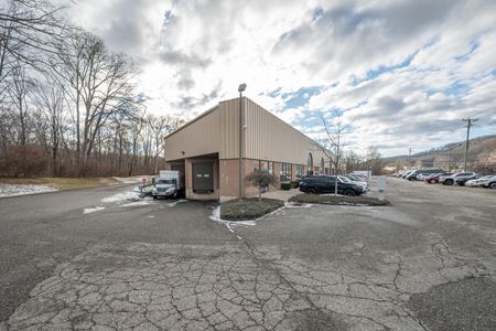 Industrial space for Rent at 1087 Federal Rd Ste 5 in Brookfield