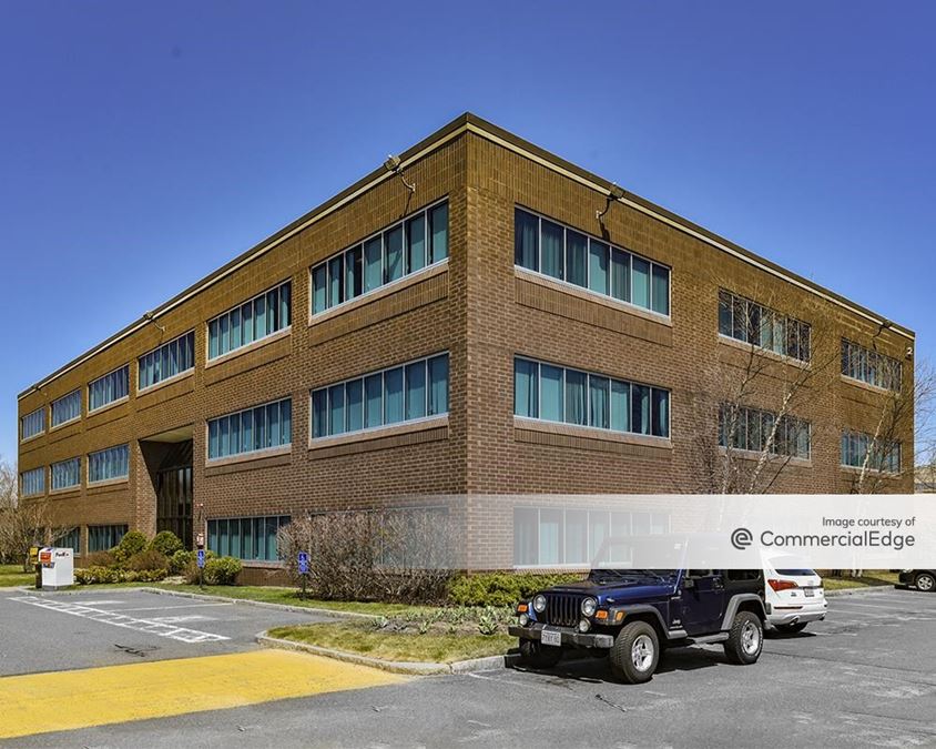 Audubon Commerce Center