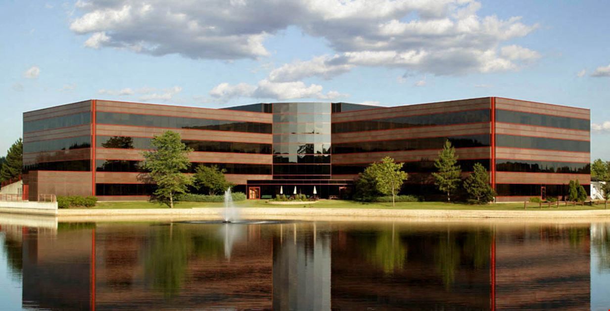 2400 Cabot Dr