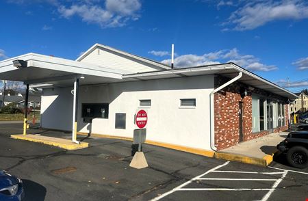 Former Bank w/ Drive-Thru FOR LEASE