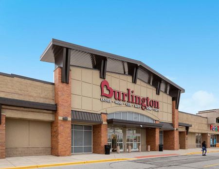 Retail space for Rent at Highland Grove in Highland