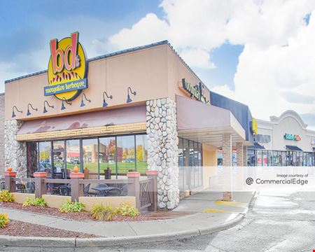 Commercial space at Valley Plaza in Flint