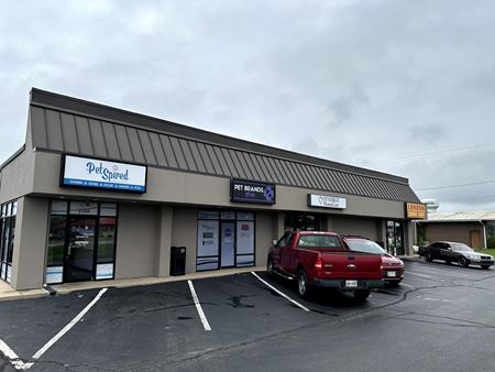 Retail space for Rent at London, OH Retail/Warehouse for Lease in London