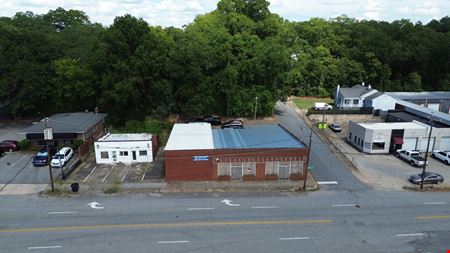 711-715 S Main St