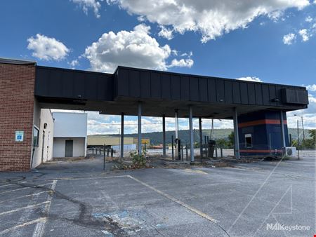 2101 Centre Ave