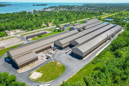 Industrial space for Sale at 28000 W Jefferson Ave in Gibraltar