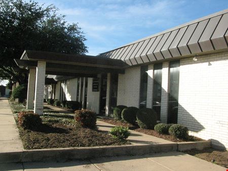 1615 Precinct Line Rd