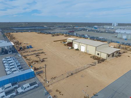 Commercial space at Crane Served Facility w/ Wash-Bay off TX-191 in Midland