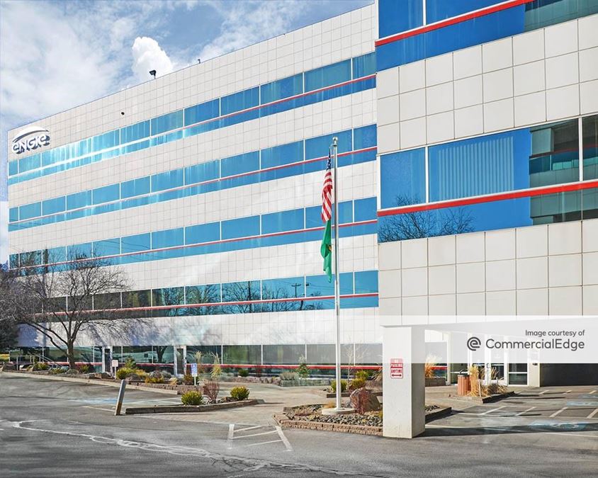 Rock Pointe Corporate Center - Rock Pointe East