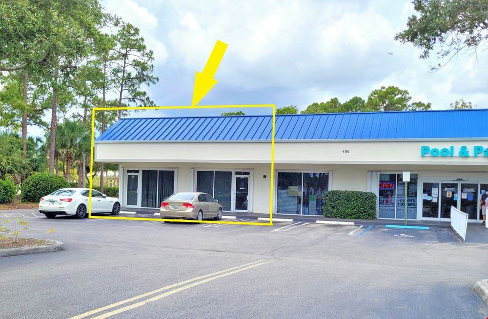 FOR LEASE SPACE IN PINCH A PENNY POOLS & SPAS BUILDING 400 CIVIC