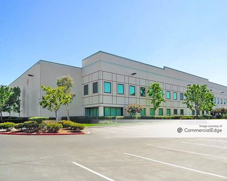 Industrial space for Rent at Magnolia & Trademark Center - 1550 Magnolia Avenue in Corona