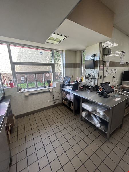 2703 E Sauk Trl