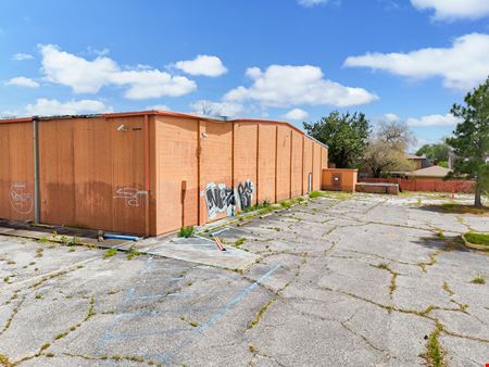 ±19,870 SF Retail Redevelopment Opportunity Near I-10