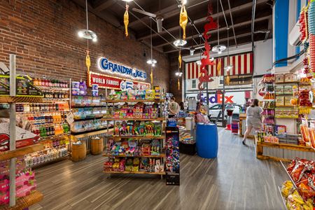 The American Wholesale Building | 37,500 SF Mixed-Use Investment Opportunity