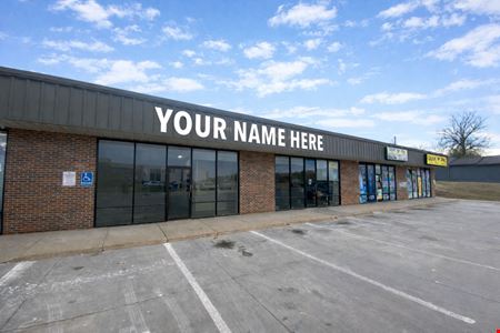 Retail space for Rent at Applewood Plaza in Omaha