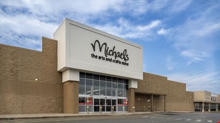 Retail space for Rent at Fellsway Plaza in Saugus