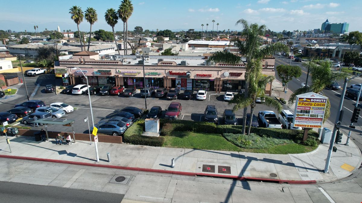 Lynwood Plaza