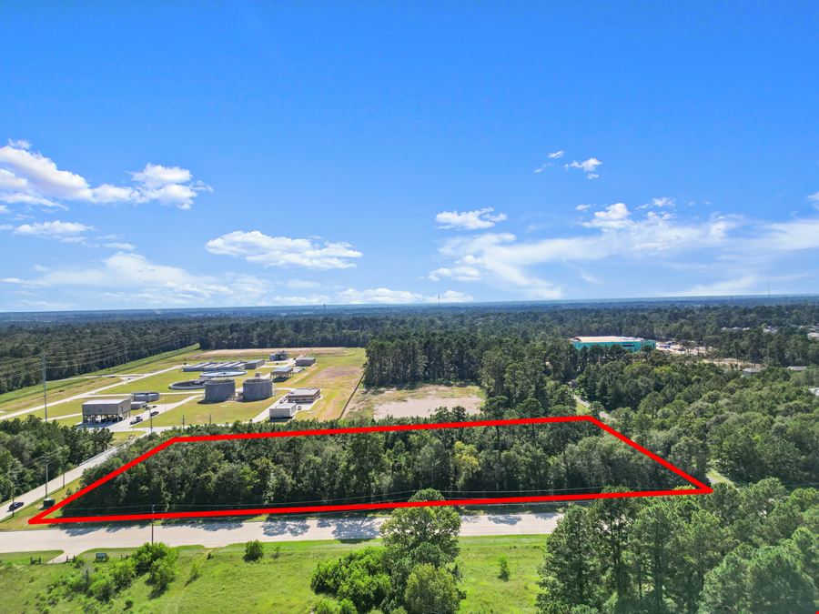 SELLER FINANCING - Prime 3.9 Acre Parcel in Conroe with Frontage – Unrestricted and Ready for Development