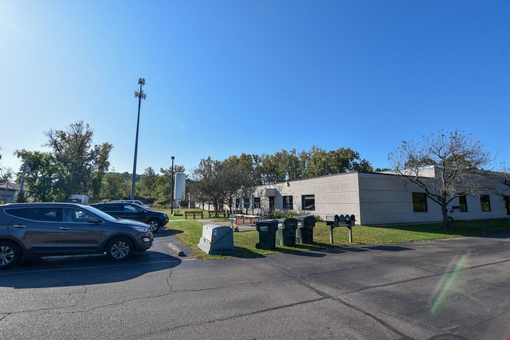 1566 Akron Peninsula Road, Suite 3