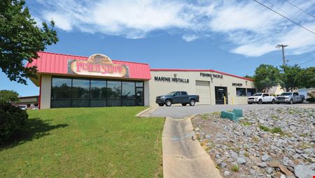 Retail space for Sale at Renovated Retail Space/Showroom with Warehouse/Workshop for Sale in Sherwood