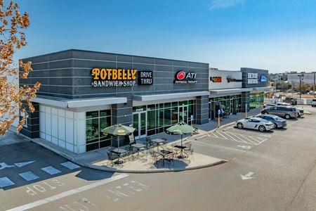 Retail space for Sale at Encino Commons in San Antonio