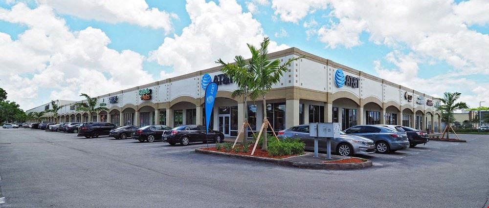 Palmetto Lakes Shopping Center